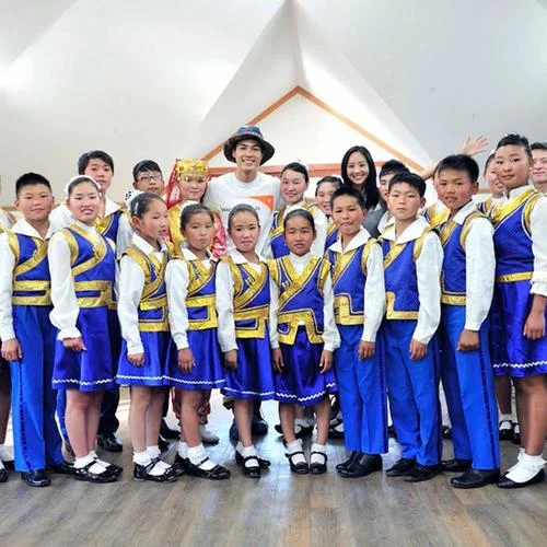 让我们荡起双桨-蓝天合唱团