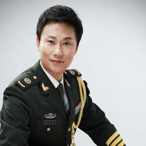 绿色军衣-耿为华