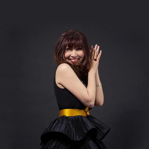 路灯下的小姑娘-张蔷