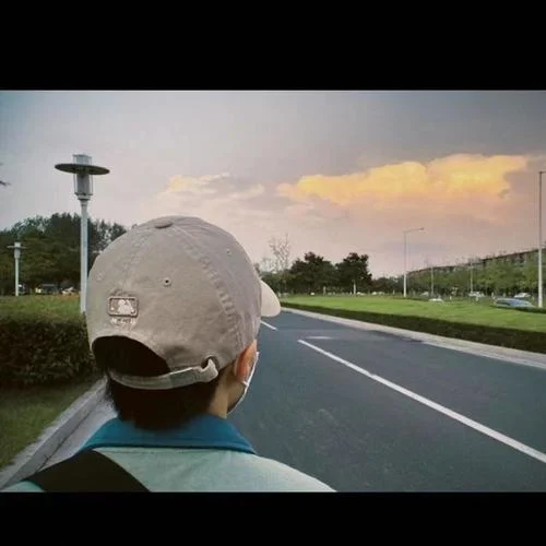 沉沦与遐想-C..HφPE