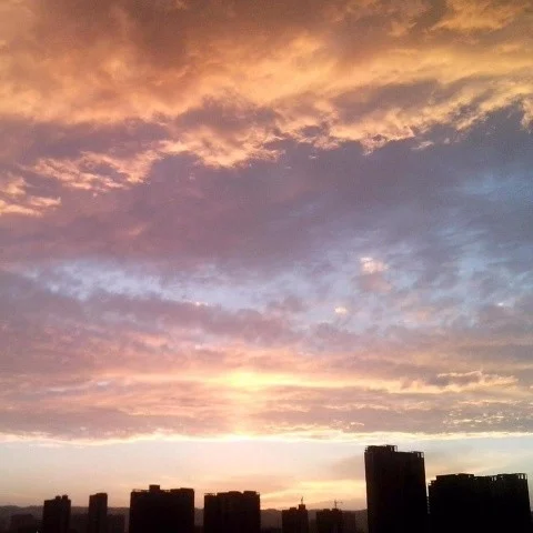 星星 (伴奏)-張杰