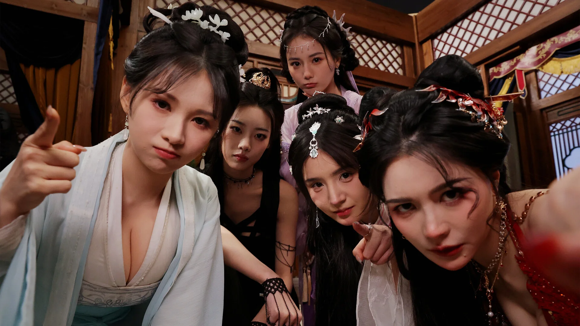 《美女，請(qǐng)別影響我成仙全球版》中文版