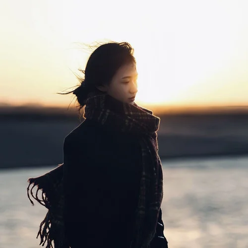 忧郁悲绪-Pradaxi