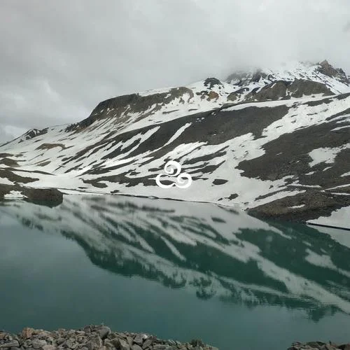 荒漠的綠洲(輕松歡快的鋼琴曲)-輕音作家