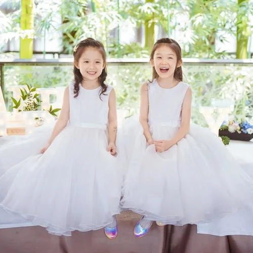 萱草花（溫柔童聲版） (cover: 張小斐)-Ella樂兒&Mia