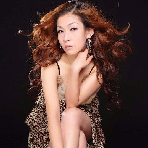 孤獨(dú)的我-孫艷