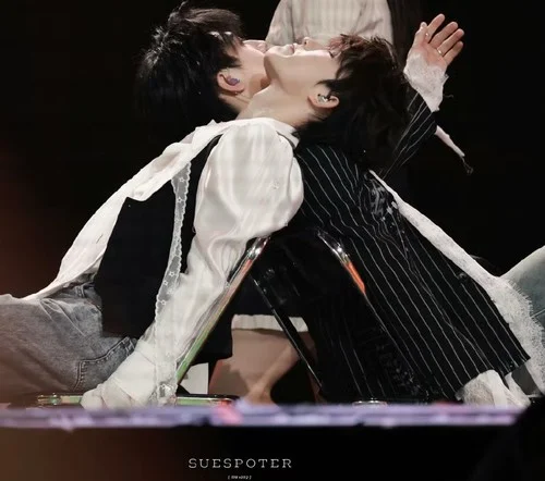 只看著我（朱志鑫&蘇新皓）-zuiih