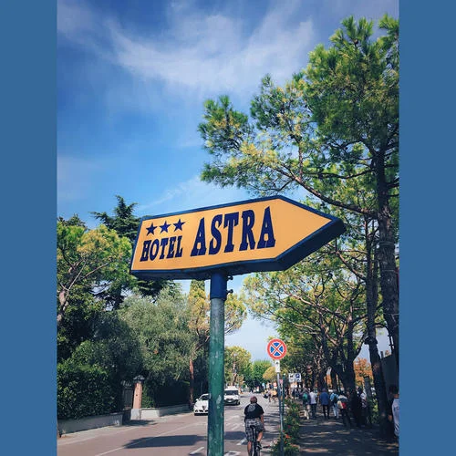 中國(guó)話(huà)（Cover SHE）-Astra櫻玖