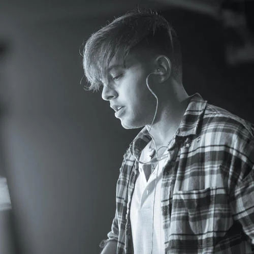 Soft Lips-Wolf Mason