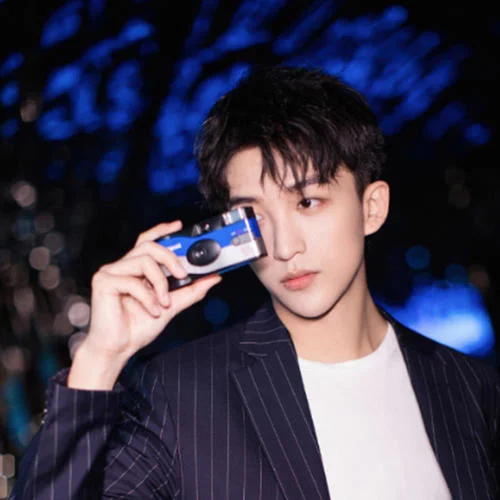 抬頭望望天 (2023最美的夜晚會現(xiàn)場)-黃子弘凡&石凱