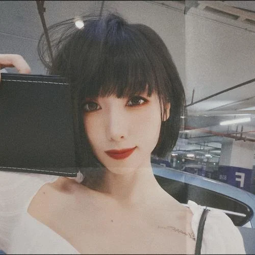 飛蛾撲火（女聲情深版） (cover: 半噸兄弟)-晨冰