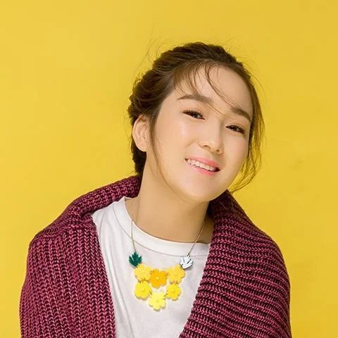 漂亮的姑娘就要嫁人了(DJ)-龍梅子