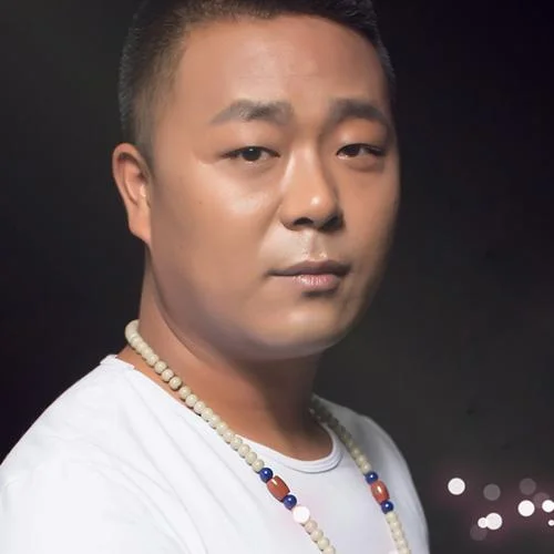 月亮里的阿妹-黑子