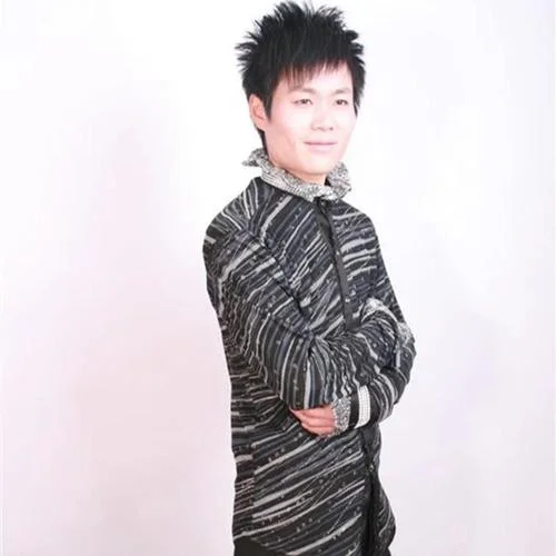 右手情左手愛(ài)-周啊想