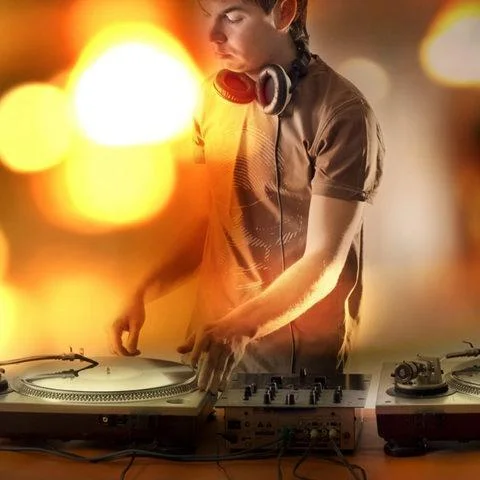 你把愛情給了誰(DJ波仔版)-王強&龍梅子