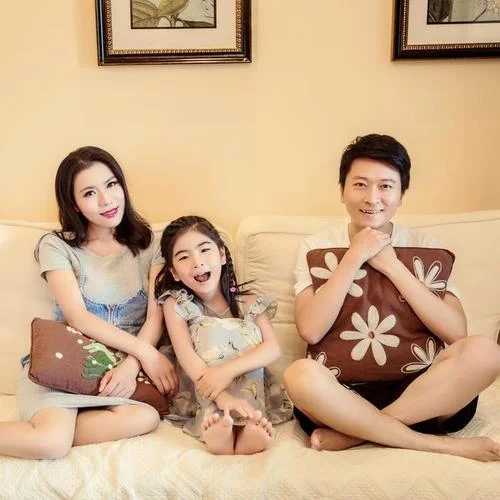 你笑起来真好看(合唱版伴奏)-李昕融&中央少年广播合唱团