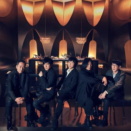 <em>洋蔥</em>-五月天”/></figure>
<h3>?? 歌詞</h3><div style=