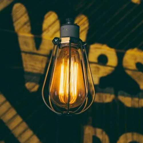 比月亮浪漫-若素