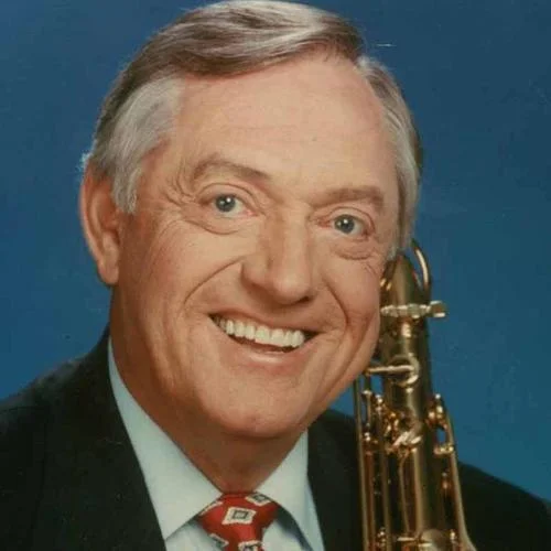 The Benny Hill Show(”Yakety Sax”)-Boots Randolph