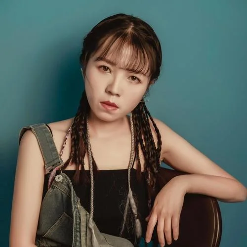 終是霧中人-向楊柳