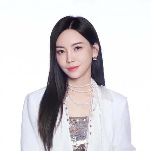 Dancing With Your Ghost-于文文