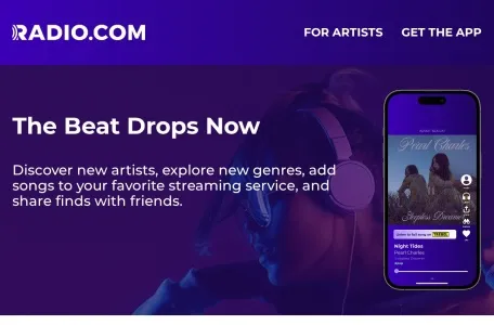 Radio.com的网站截图